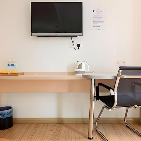 Hotel City Comfort Inn Puchong Kültér fotó