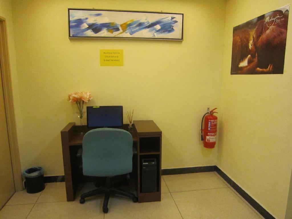 Hotel City Comfort Inn Puchong Kültér fotó