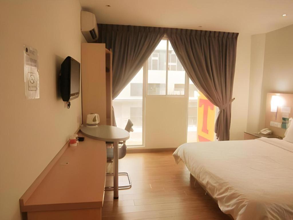 Hotel City Comfort Inn Puchong Kültér fotó