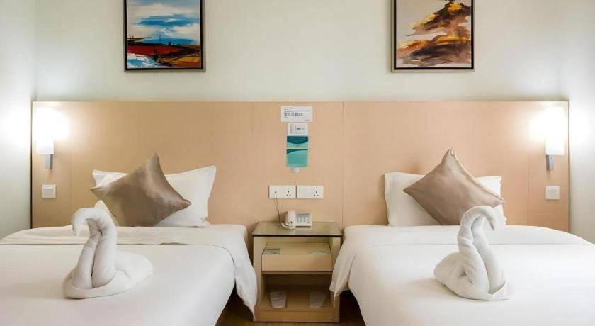 Hotel City Comfort Inn Puchong Kültér fotó